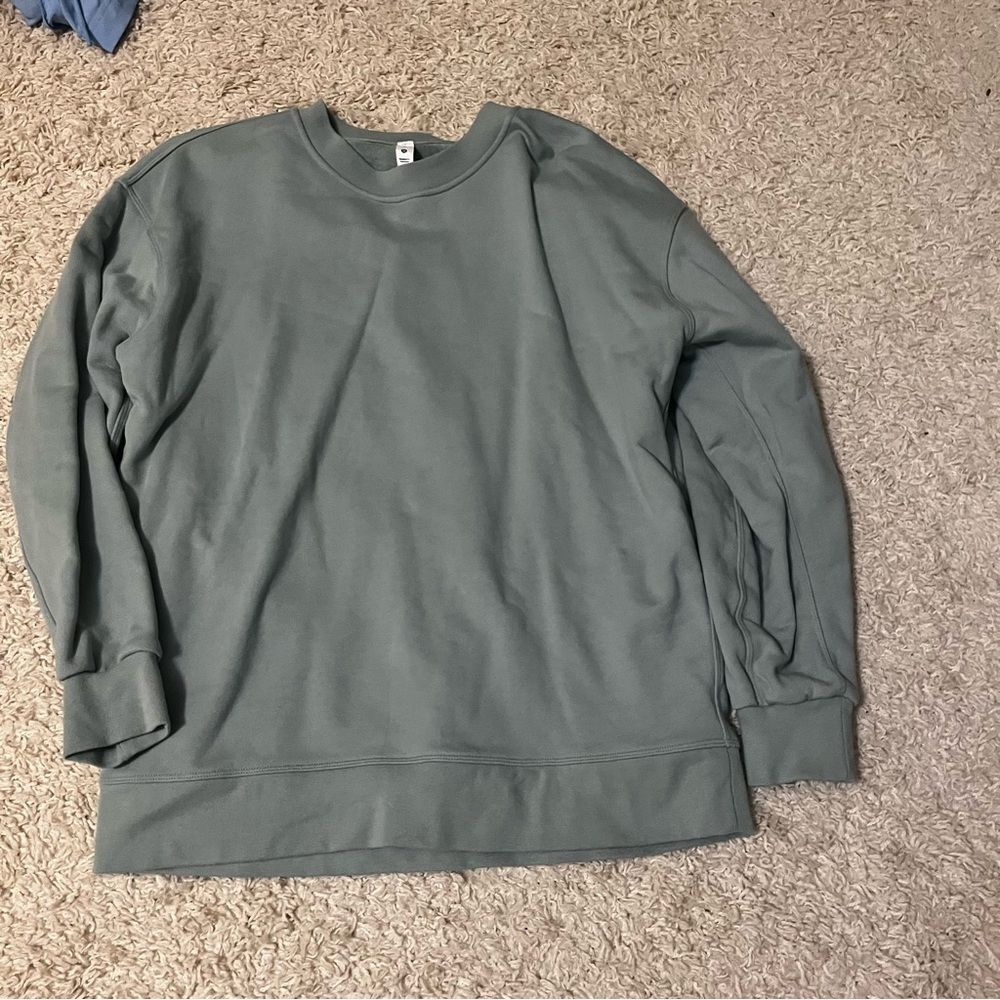 Lululemon perfectly oversized Crewneck silvered blue size 4